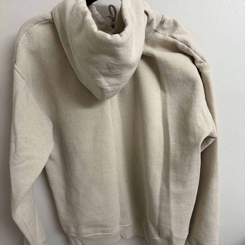 Beige sweatshirt - Picture 2 of 2